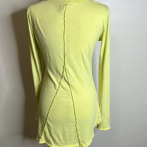 WE THE FREE PEOPLE Lou Legacy Henley Top‎ M Crochet Lace Highlighter Yellow Y2K - Picture 12 of 17
